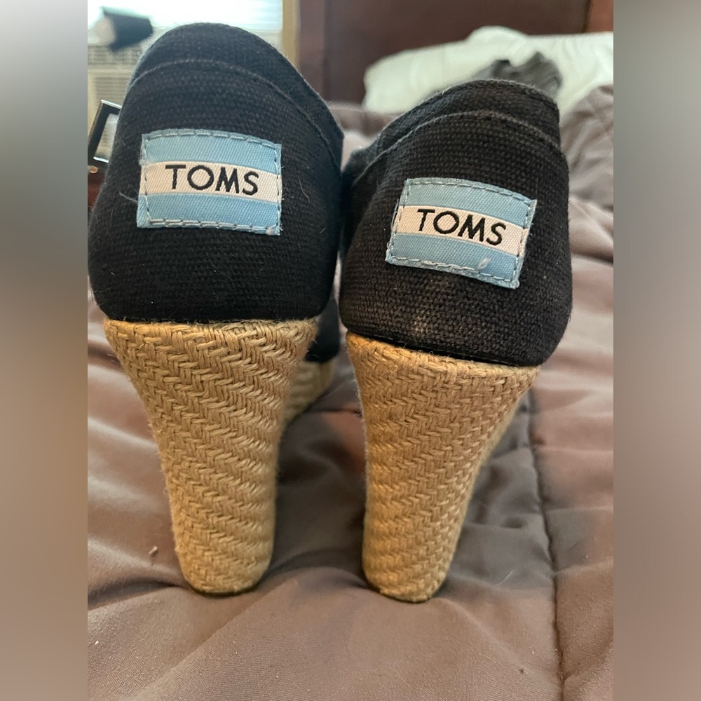 Toms Wedges - Picture 3 of 4